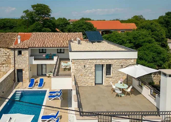 Дом отдыха My Dalmatia - Sokol With Private Pool *