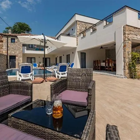 My Dalmatia - Sokol With Private Pool Donje Rastane